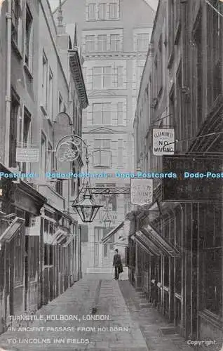 R407496 Drehkreuz Holborn London Eine alte Passage von Holborn nach Lincolns Inn