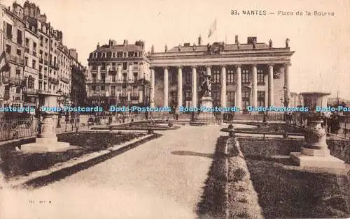 R404896 33 Nantes Place de la Bourse F Chapeau