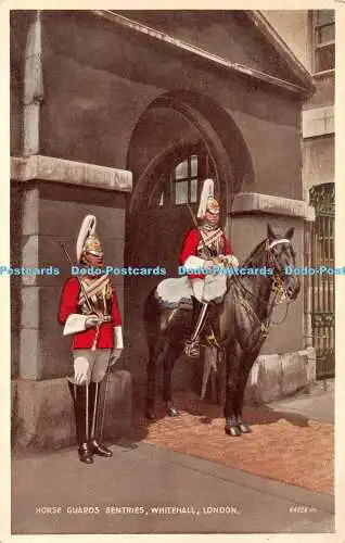 R408057 London Whitehall Horse Guards Sentries