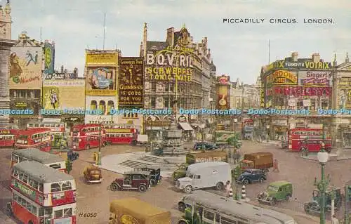 R409372 London Piccadilly Circus Valentine Valesque