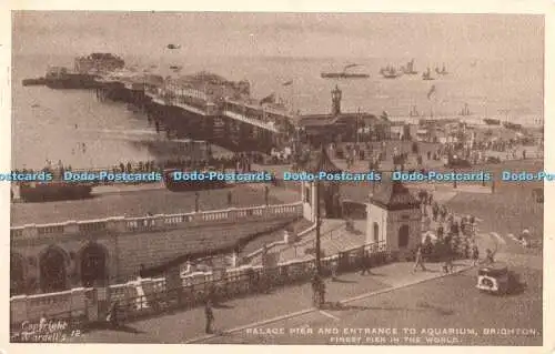 R415440 Brighton Place Pier und Eingang zum Aquarium Finest Pier der Welt A