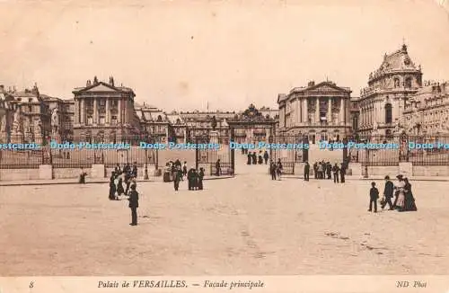 R415479 Palais de Versailles Fassade Principale ND Phot