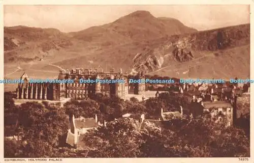 R410056 Edinburgh Holyrood Palace 74975 Photochrom