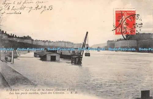 R412451 6 Lyon La Crue de la Saone Janvier 1910 Les bas ports envahis Quai des C
