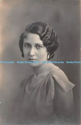 R419416 Frauenportrait alte Fotografie Postkarte Falk Studio