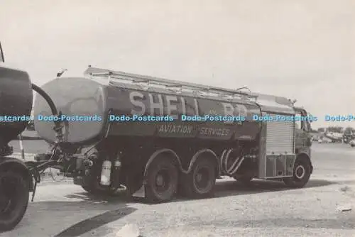 R425314 Shell and BP Aviation Tanker at Jersey No 11 Marqouis de Grouchy Limited