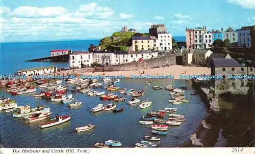 R425539 Tenby The Harbour and Castle Hill Archway Werbung Knowling Mead 1975