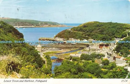 R425729 Fishguard Lower Town and Harbour Archway Werbung Knowling Mead 1978