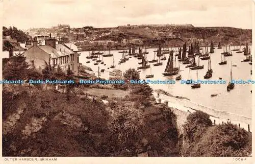 R425881 Brixham Außenhafen Postkarte