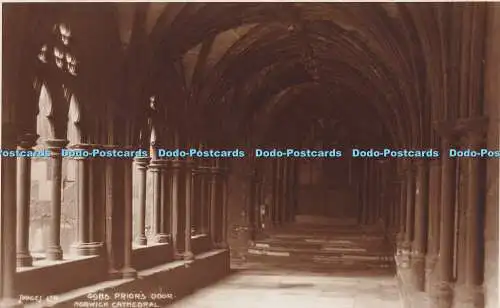 R424188 Norwich Cathedral Prior Door Judges 4986