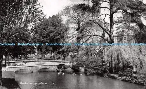 R426850 Bourton auf dem Wasser Postkarte