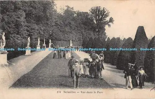 R428869 Versailles Vue Dans le Parc Edia Postkarte