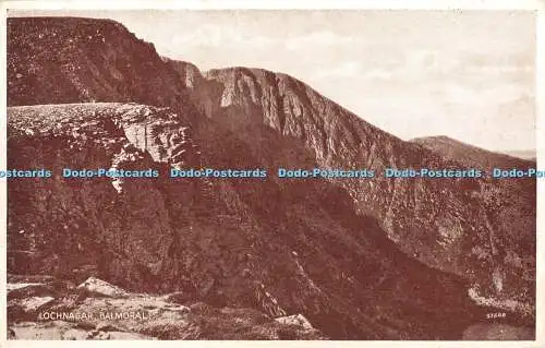 R436299 Lochnagar Balmoral Valentine Photo Brown