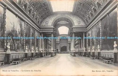 R435547 Palais de Versailles La Galerie des Batailles Mme Moreau