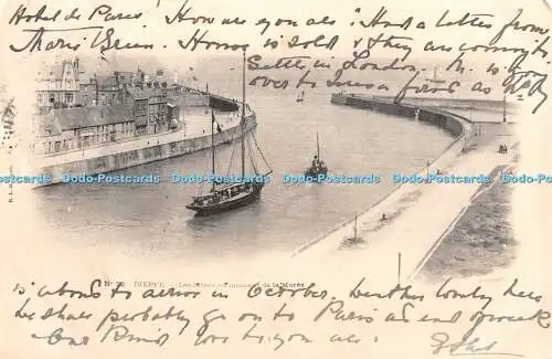 R435726 Dieppe Les Jetees au moment de la Maree E L D No 52 1903