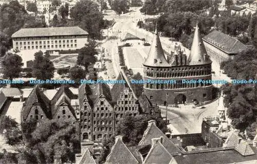 R440148 Lübeck Blick von St Petri auf das Holstentor und die Salzspeicher Schoni