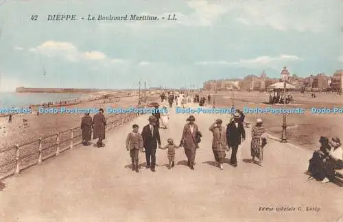 R445952 42 Dieppe Le Boulevard Maritime LL G Letay Levy et Neurdein Reunis