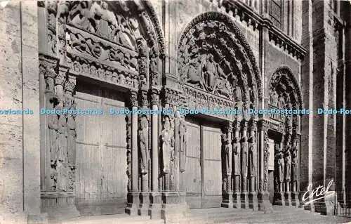 R447856 La Cathedrale de Chartres The Royal Portal Estel Lavelle RP