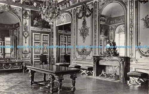 R447874 Chateau de Versailles Der Ratssaal Estel