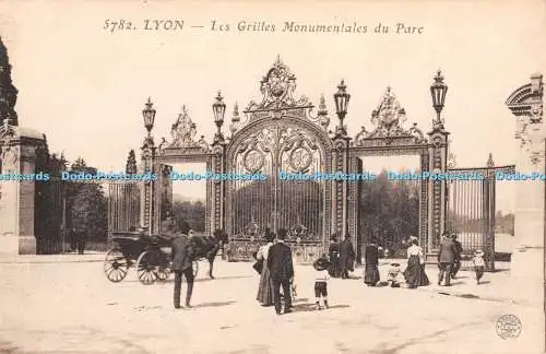 R446099 5782 Lyon Les Grilles Monumentales du Parc S Farges B und G