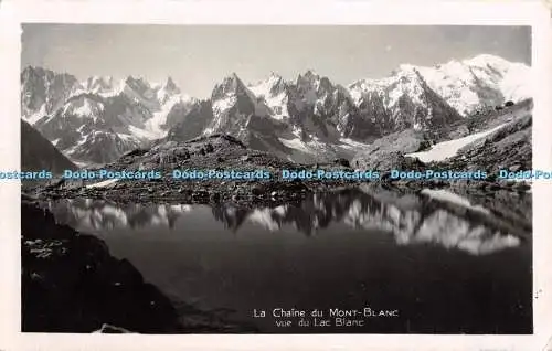 R446189 La Chaine du Mont Blanc vue du Lac Blanc G Tairraz