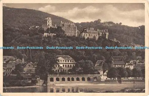 R448136 Heidelberg Das Schloss und die Molkenkur von der Hirschgasse Gesehen Auto