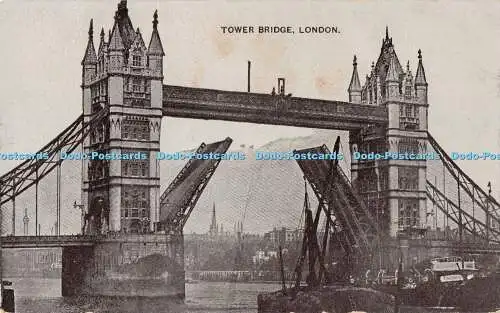 R453462 Tower Bridge London The Auto Photo Series