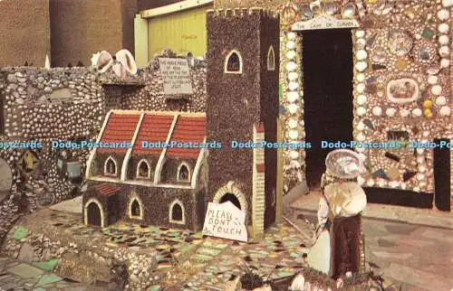 R448419 Southbourne The Shell House Photo Precision Colourmaster International