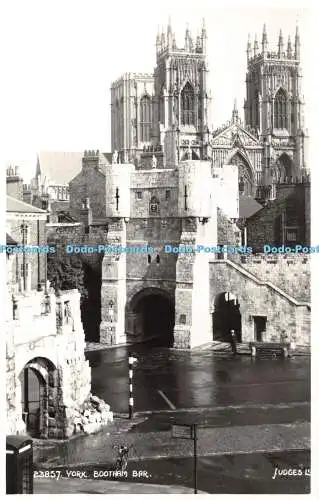 R450990 York Bootham Bar Judges 23857