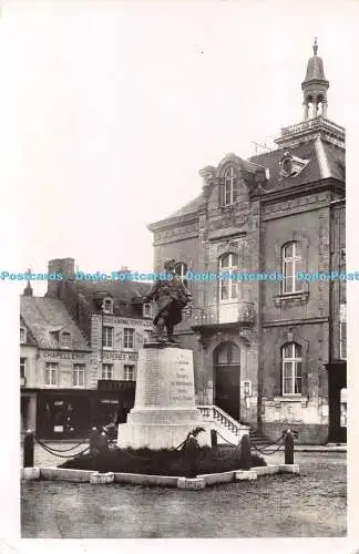 R453004 La Normandie Pittoresque 5251 Montebourg Statue du Poilu Monument Et Hot