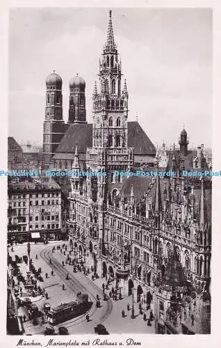 R455680 München Marienplatz mit Rathaus u Dom MSM 185 M Seidlein