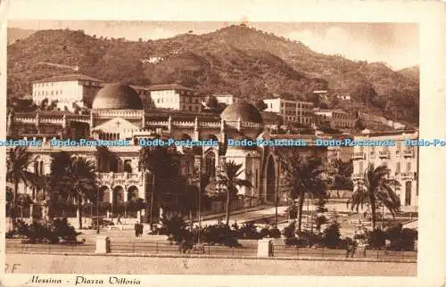 R455785 Messina Piazza Vittoria Carisme