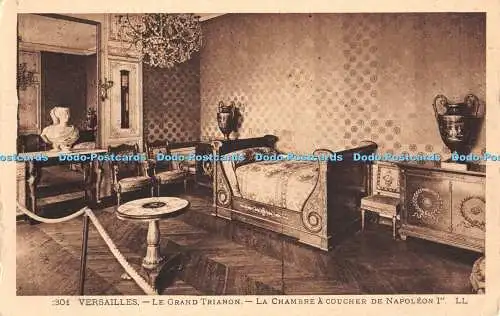 R456363 Versailles Le Grand Trianon La Chambre a Coucher de Napoleon I er LL 301