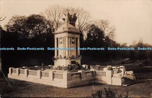 R456536 Kriegerdenkmal T I C Postkarte