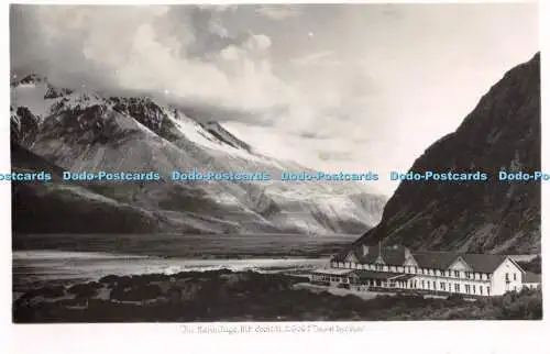 R458942 N Z Mt Cook The Hermitage Tourist Dept Photo