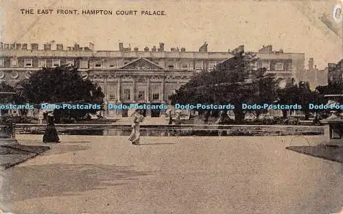 R461065 Hampton Court Palace The East Front The Auto Photo Series 1909