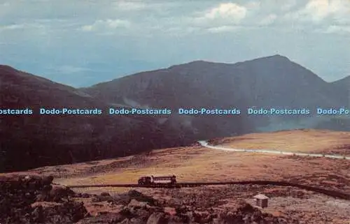 R461099 N H White Mountains Top of Mt Washington zeigt Autostraße und Zug auf