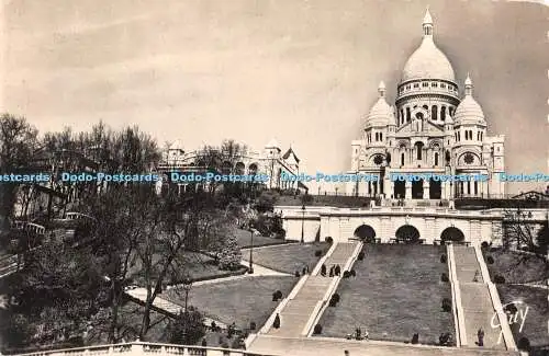 R462256 Paris et ses Merveilles La Basilique du Sacre Coeur de Montmartre et a G