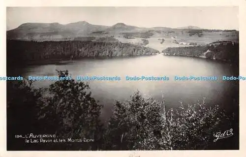 R463258 L Auvergne le Lac Pavin et les Monts Dore G d O Gouttefangeas