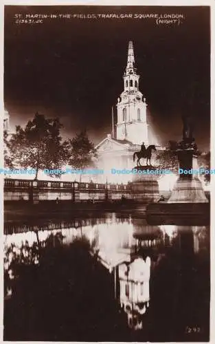 R468104 London St Martin in the Fields Trafalgar Square Night Valentine RP