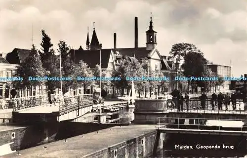 R471725 Muiden Geopende Brug A H G Steemman und Z N 1960