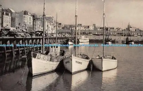 R468296 Blankenberge Bateaux de Peche aux Repos Fotoprim No 78 1957
