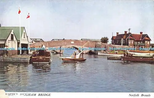 R469923 Norfolk Broads Potter Heigham Bridge J Salmon