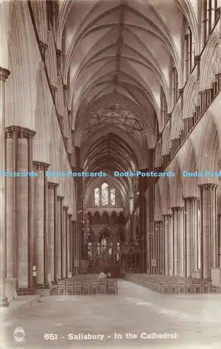 R473515 Salisbury In the Cathedral The Regent Publishing RP