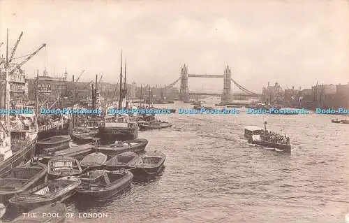 R479382 The Pool of London H G Pearce