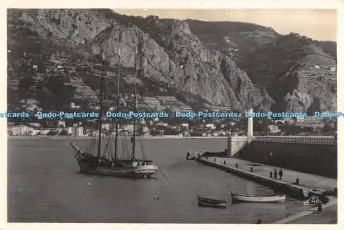 R474376 Menton Le Port Garavan et le Pont St Louis Henin et Creissels