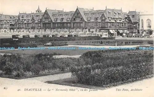 R470970 Deauville Le Normandy Hotel vu des Jardins Theo Petit