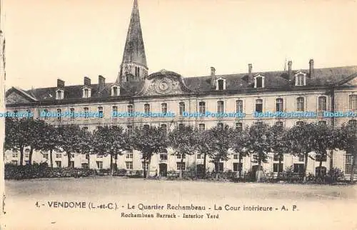 R480123 Vendome L et C Rochambeau Kaserne Innenhof E Dupre