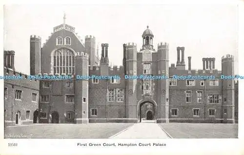 R480284 Hampton Court Palace First Green Court Gale and Polden