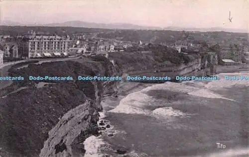 R480369 Les Beaux Paysages de France Biarritz Cote Basque Vue d ensemble Les Fal